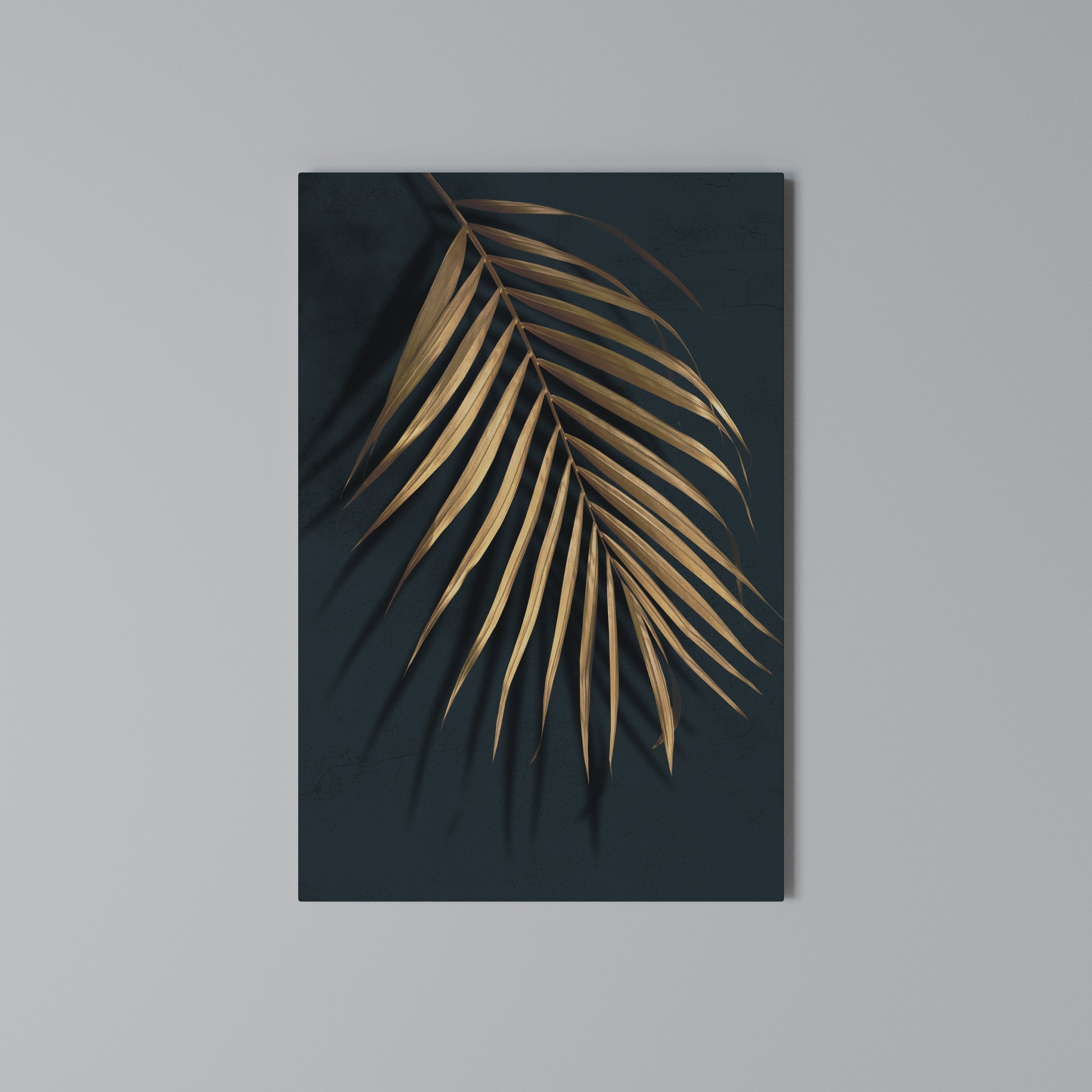 GOLDEN PALM WHISPERS Pionowy obraz na płótnie