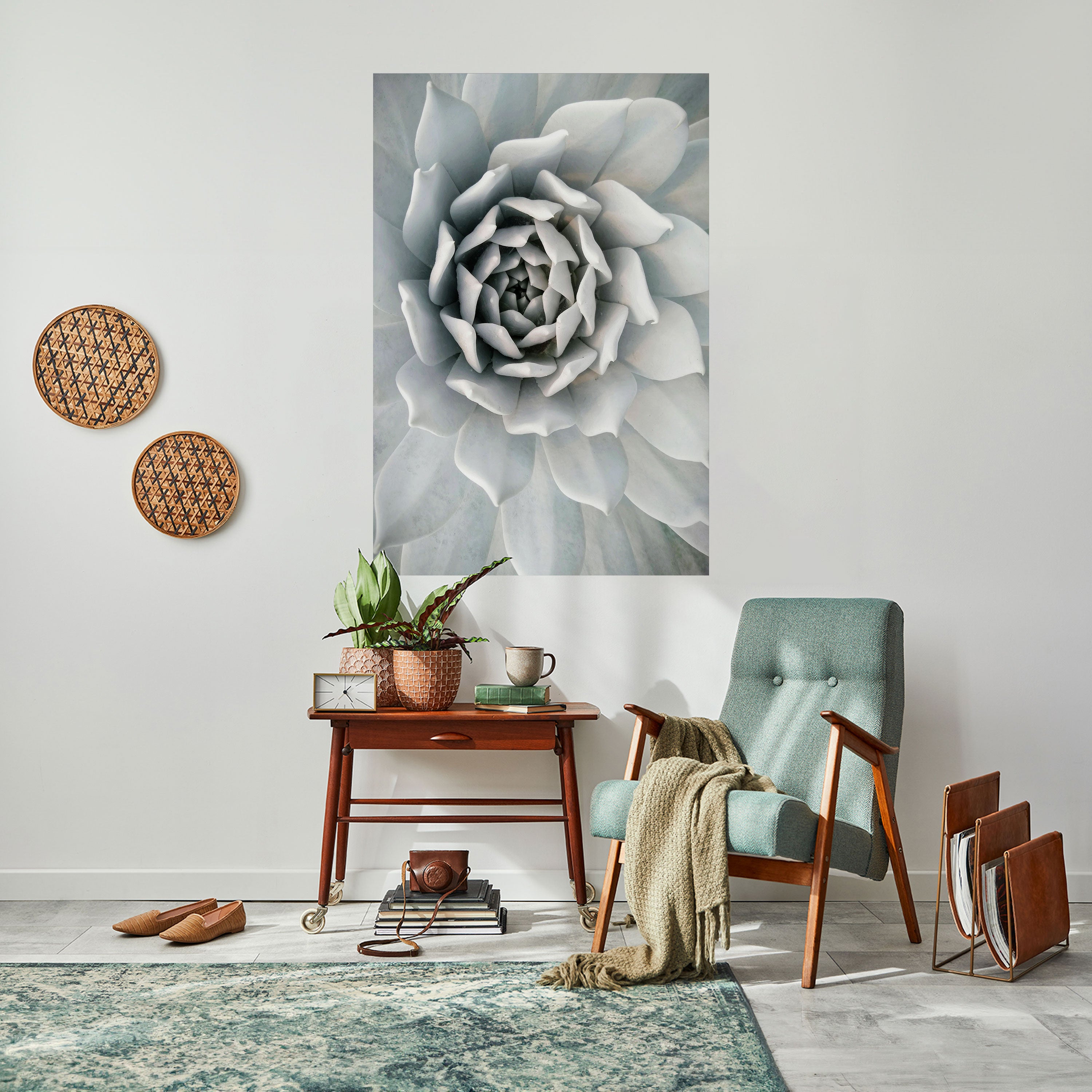 ELEGANT PETAL SWIRL Naklejka/Plakat pionowy