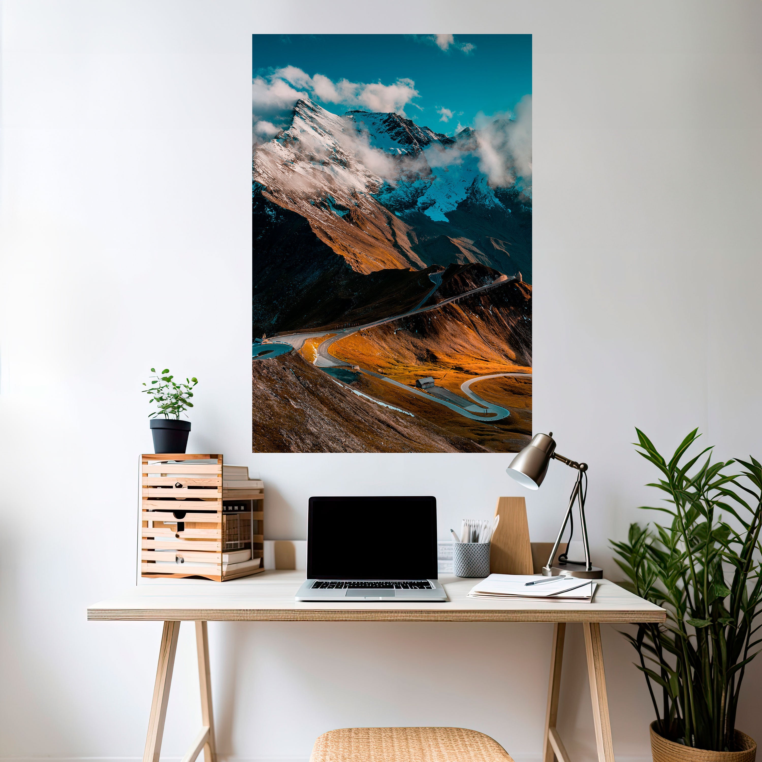 MOUNTAIN SERPENTINE Naklejka/Plakat pionowy