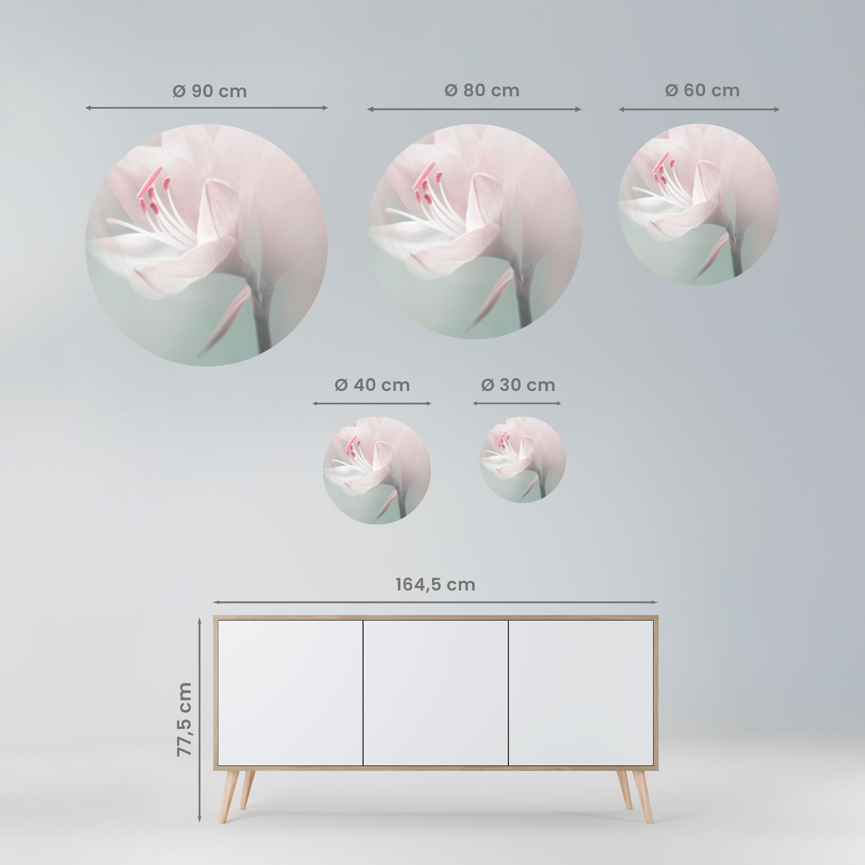 GENTLE LILY Naklejka okrągła