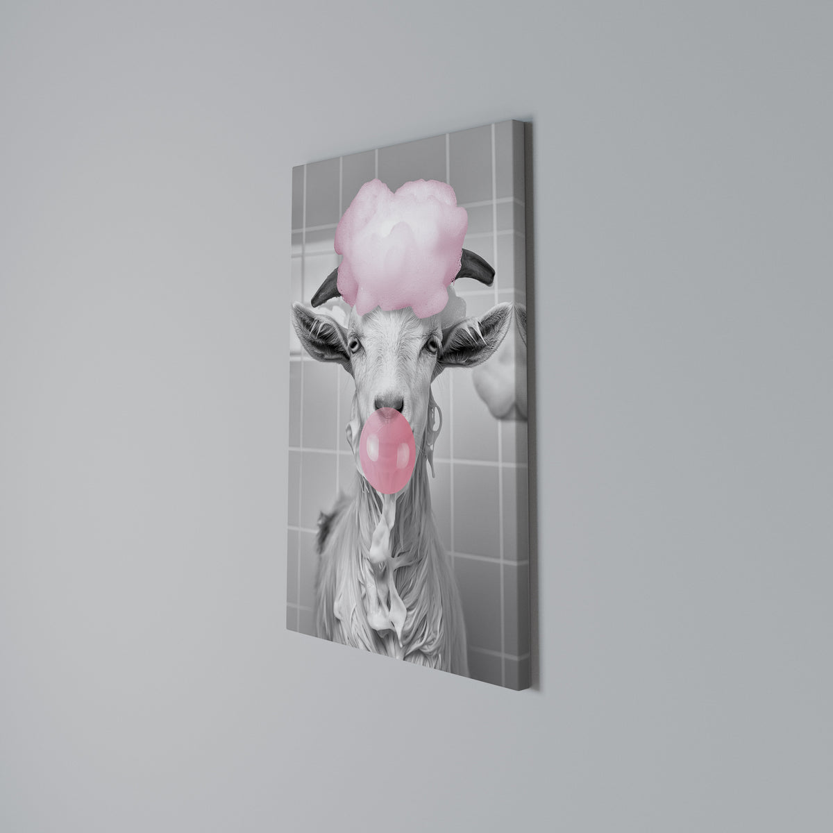BUBBLEGUM BOVINE BLISS Pionowy obraz na płótnie
