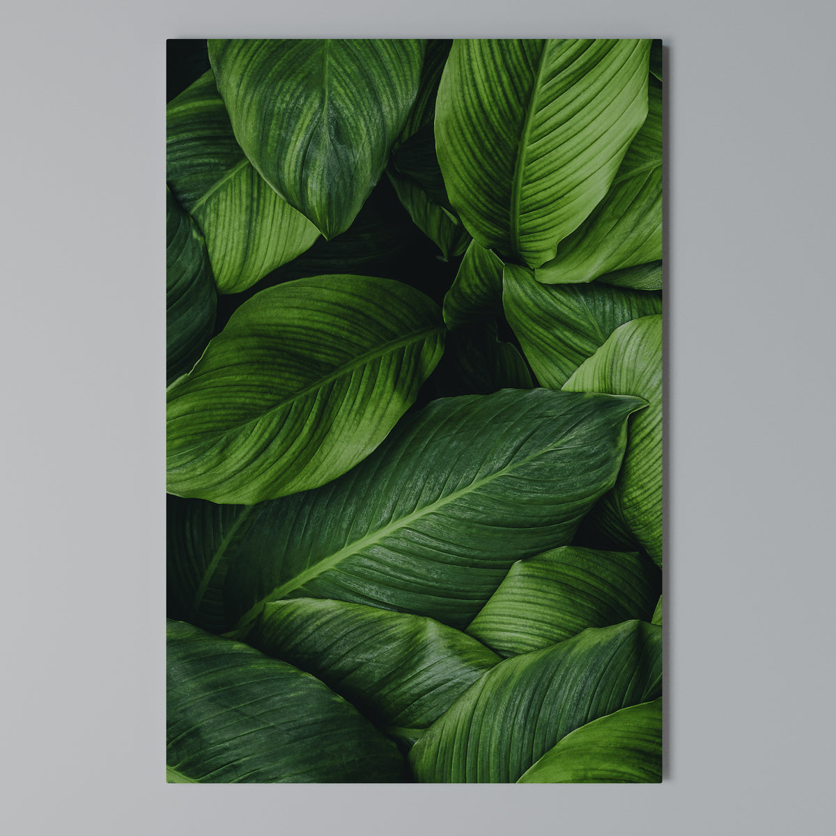 VIBRANT LEAFY EMBRACE Pionowy obraz na płótnie