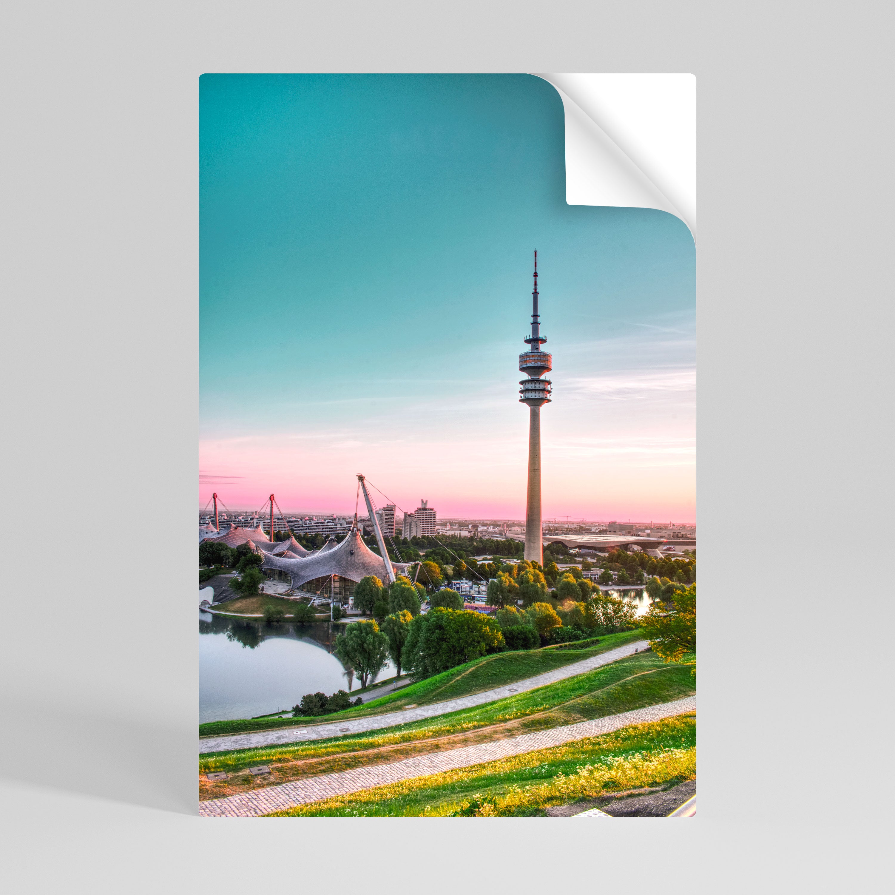 TOWERING DREAMSCAPE Naklejka/Plakat pionowy