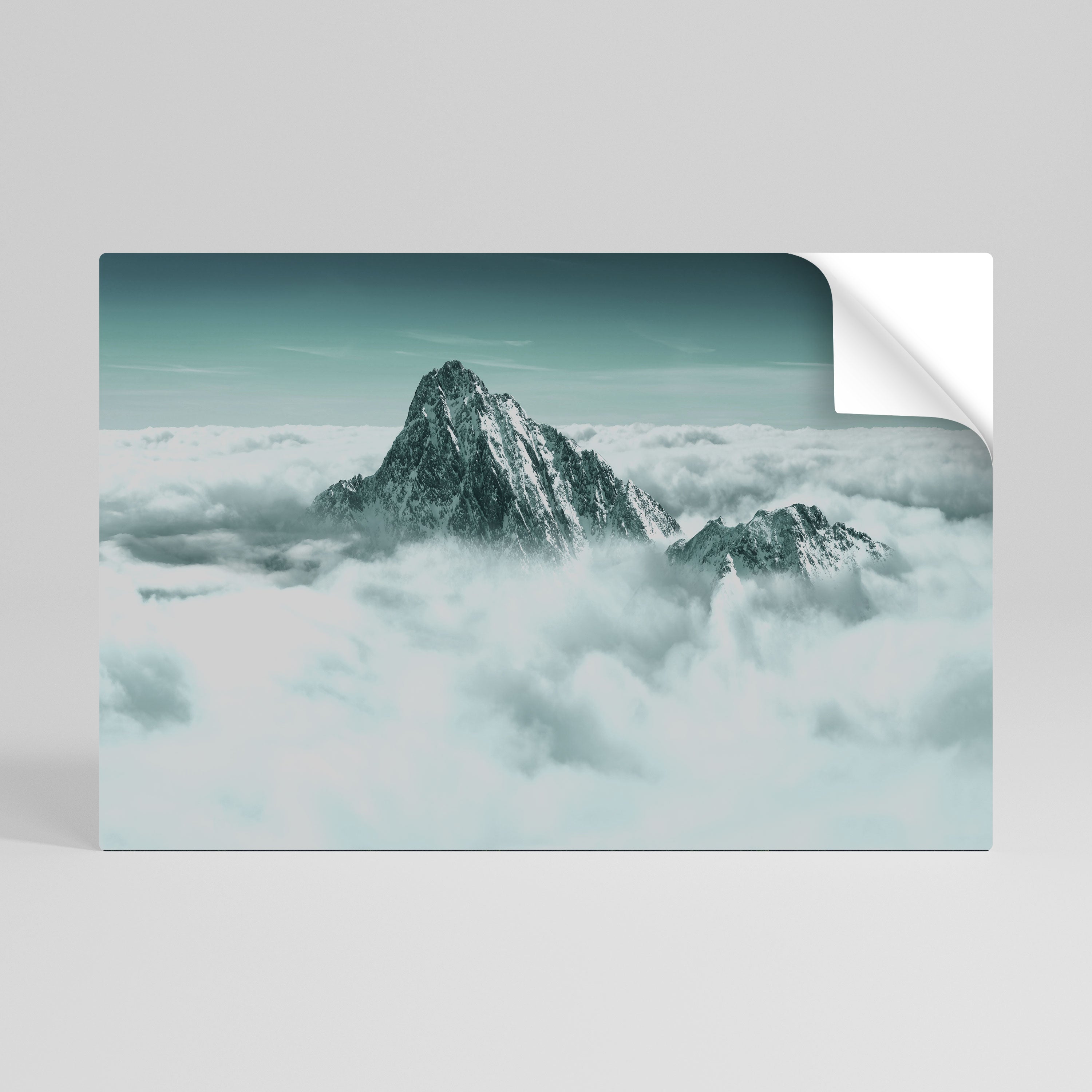 CLOUD-KISSED PEAK Naklejka/Plakat poziomy