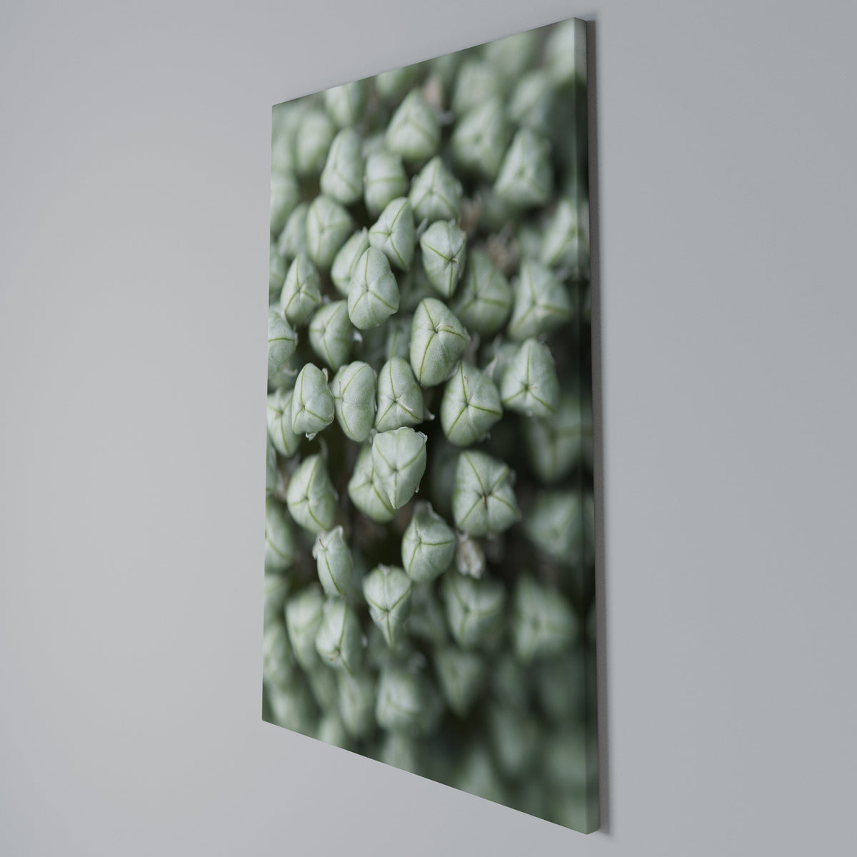 TEXTURED GREEN TIDBITS Pionowy obraz na płótnie