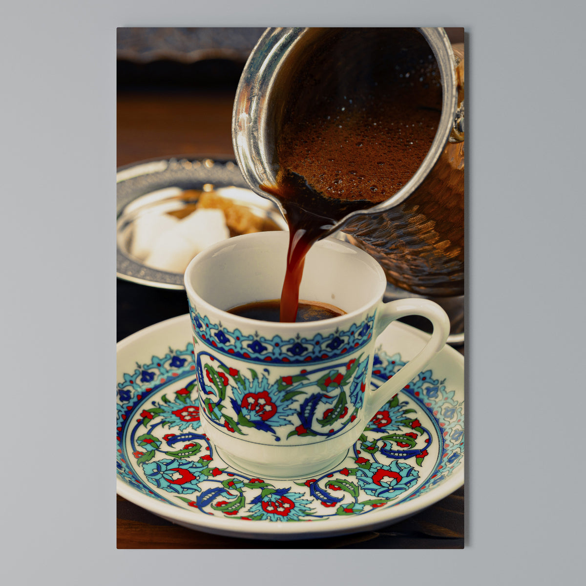 TRADITION IN A CUP Pionowy obraz na płótnie